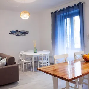 https://blu-mare-apartment.hotelsalgherosardinia.com