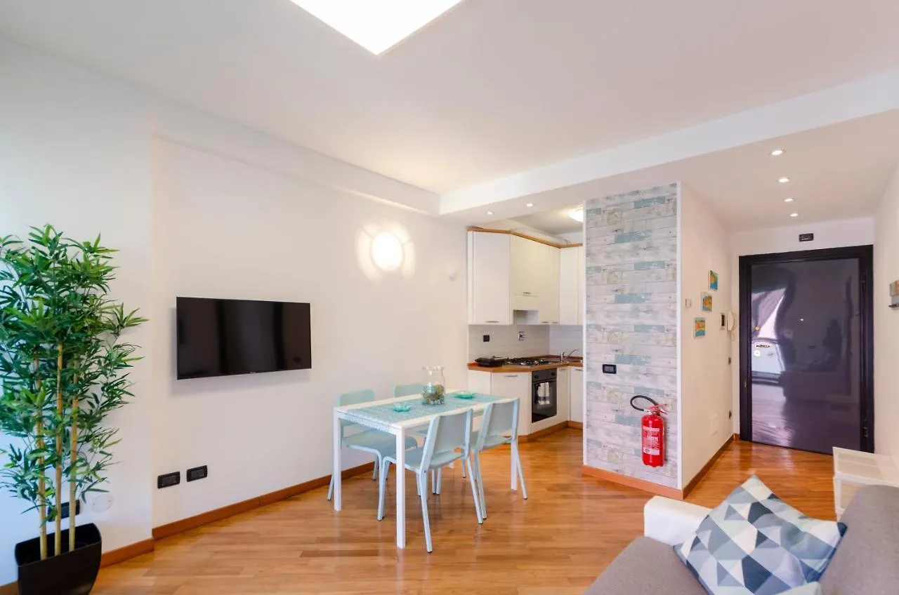 Dock of the Bay Genova: Waterfront Apartment with Porto Antico Views