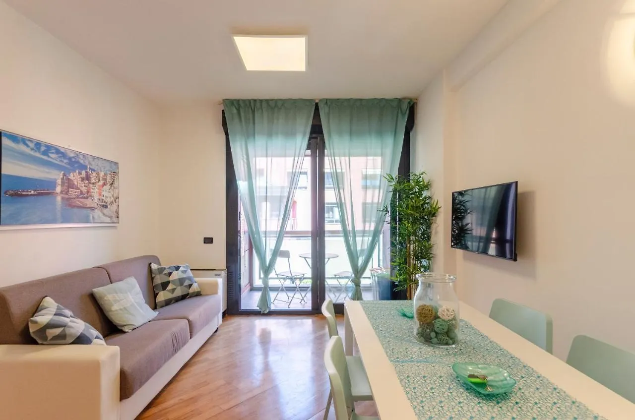 Dock of the Bay Genova: Waterfront Apartment with Porto Antico Views 0*, Genoa