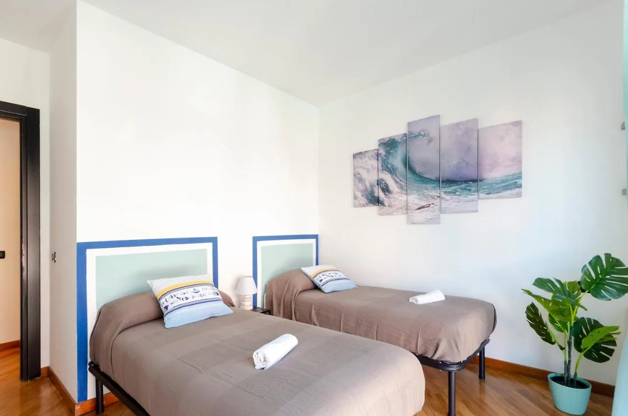 Dock of the Bay Genova: Waterfront Apartment with Porto Antico Views