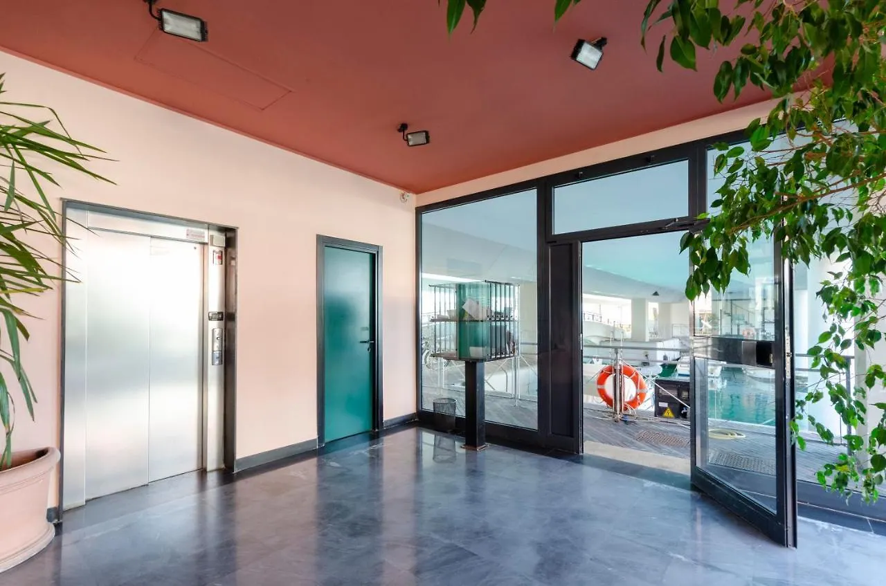 Dock of the Bay Genova: Waterfront Apartment with Porto Antico Views
